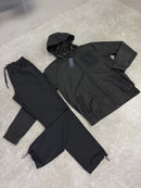 Black / Black Versatile Set