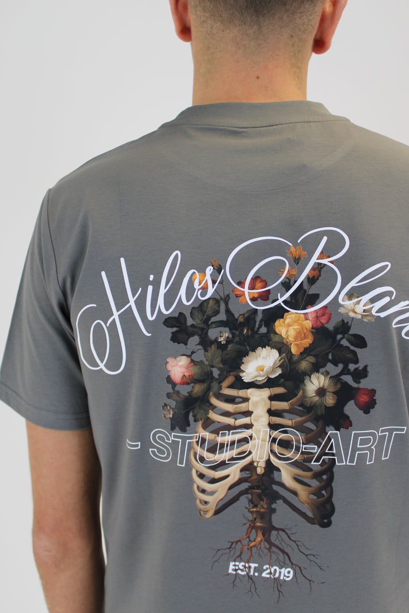 Grey Floral Hilos Blancos T-Shirt